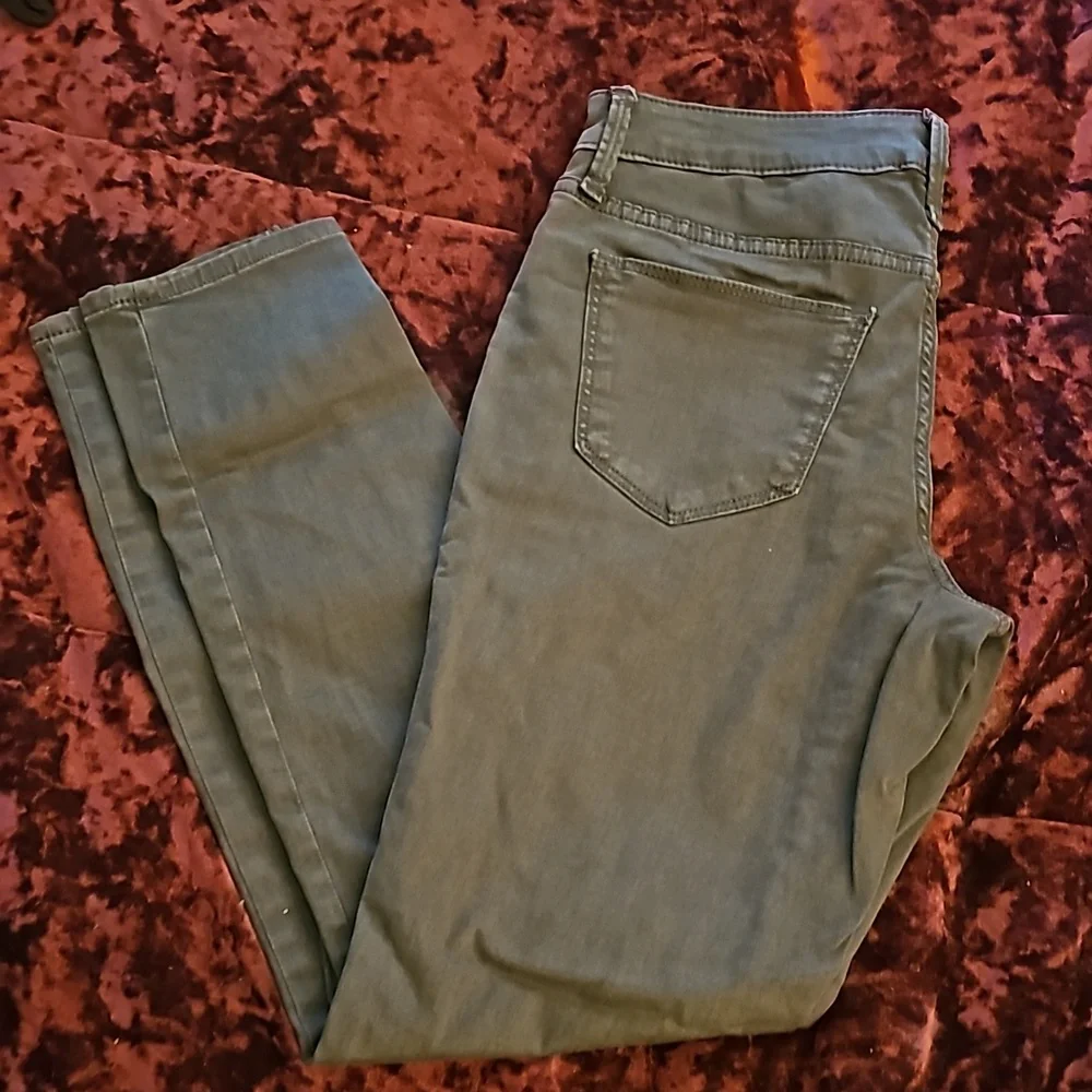 Universal Thread jeans - Picture 1 of 12